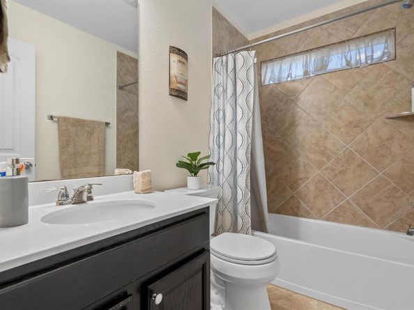 128 Moulins LN, Georgetown TX 78626