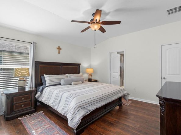 128 Moulins LN, Georgetown TX 78626