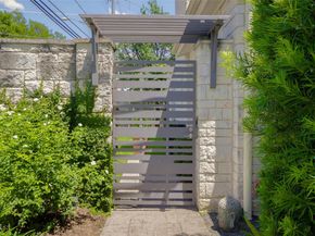 2701 W 35TH St A, Austin TX 78703
