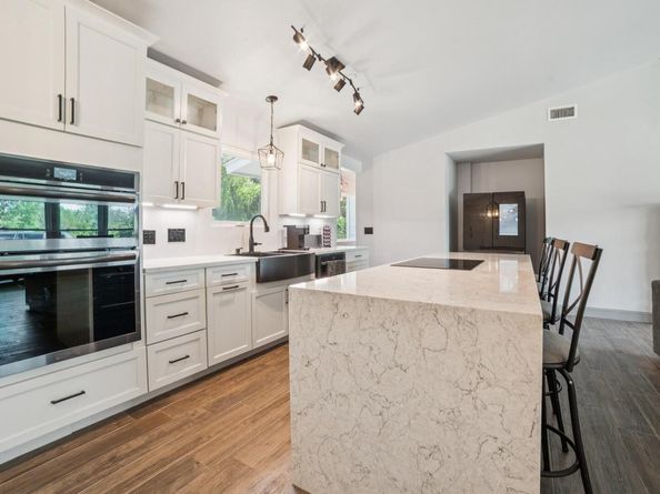 9600 Claxton DR, Austin TX 78736