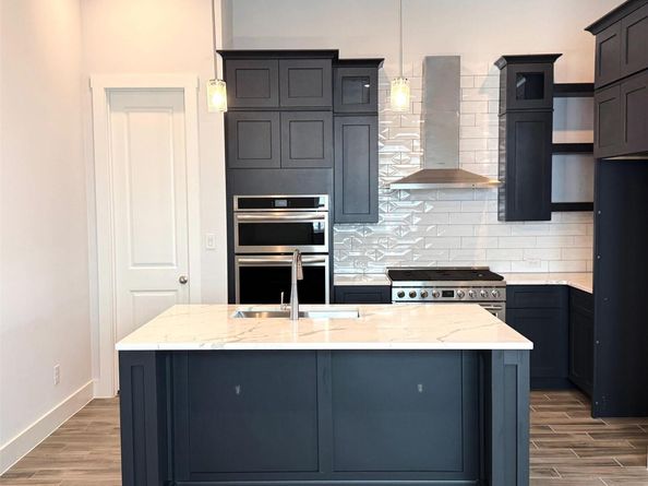 8510 Red Bottle Brush RD, Lago Vista TX 78645