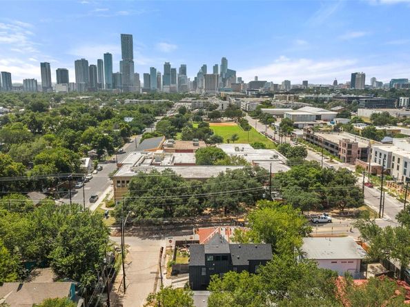 2202 Santa Rita ST, Austin TX 78702