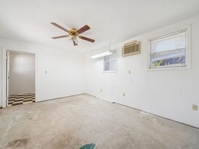 1611 Cloverleaf DR, Austin TX 78723