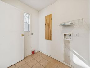 1611 Cloverleaf DR, Austin TX 78723