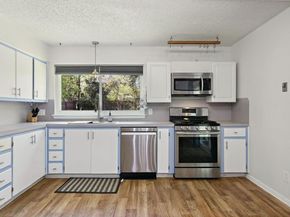 5304 Harvest LN, Austin TX 78745