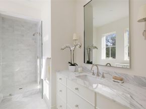 4401 Amarra DR 13, Austin TX 78735