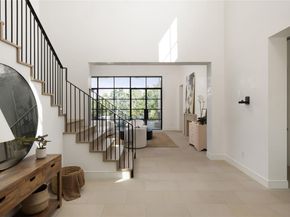 4401 Amarra DR 13, Austin TX 78735
