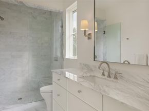 4401 Amarra DR 13, Austin TX 78735