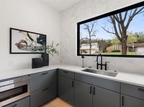 2138 Barton Hills DR, Austin TX 78704