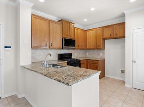 8518 Cahill DR 13, Austin TX 78729