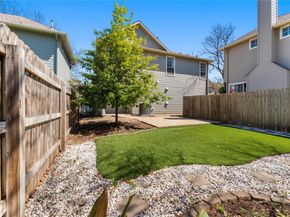 8518 Cahill DR 13, Austin TX 78729