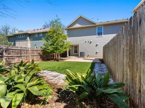 8518 Cahill DR 13, Austin TX 78729