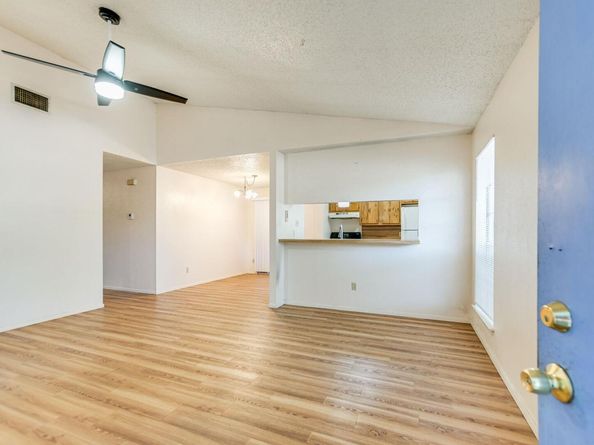 11948 Sunhillow BND A & B, Austin TX 78758