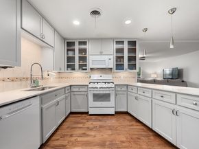 509 E 17th ST, Georgetown TX 78626
