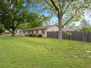 509 E 17th ST, Georgetown TX 78626
