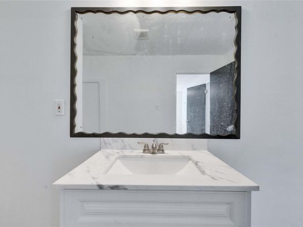 4504 Little Hill CIR, Austin TX 78725
