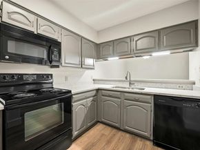 1910 Robbins PL 105, Austin TX 78705