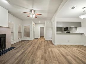 1910 Robbins PL 105, Austin TX 78705