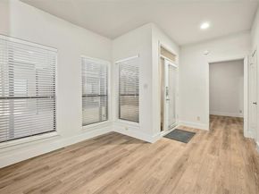 1910 Robbins PL 105, Austin TX 78705