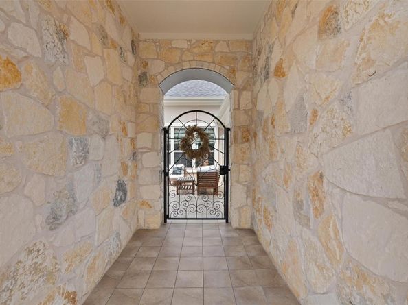 2700 War Wagon WAY, Leander TX 78641