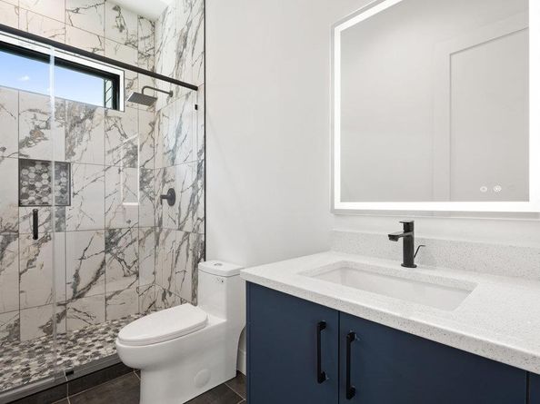4407 Merle DR B, Austin TX 78745