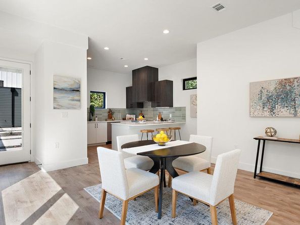 4407 Merle DR B, Austin TX 78745