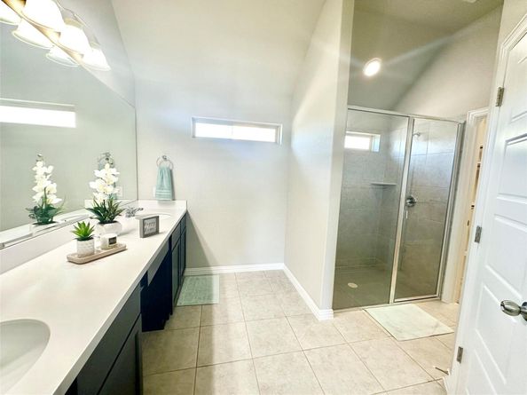 1017 Hillrose DR, Leander TX 78641