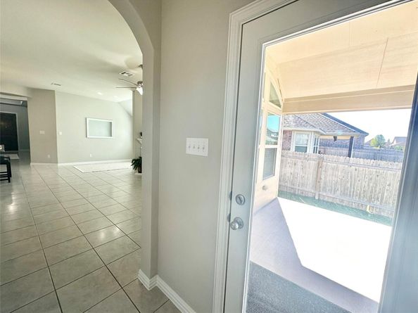 1017 Hillrose DR, Leander TX 78641