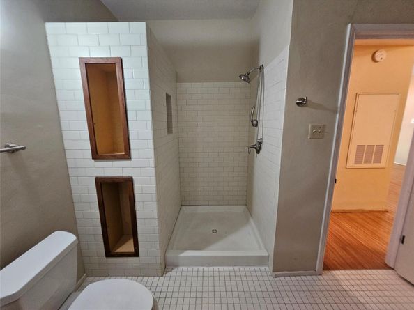 2450 Wickersham LN 205, Austin TX 78741