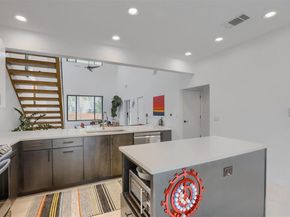 2001 Sl Davis Ave, Austin TX 78702