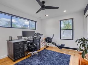 2001 Sl Davis Ave, Austin TX 78702