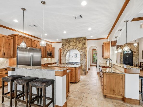 17701 Navigation LN, Lago Vista TX 78645