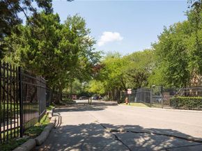 2450 Wickersham LN 301, Austin TX 78741