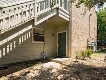 2450 Wickersham LN