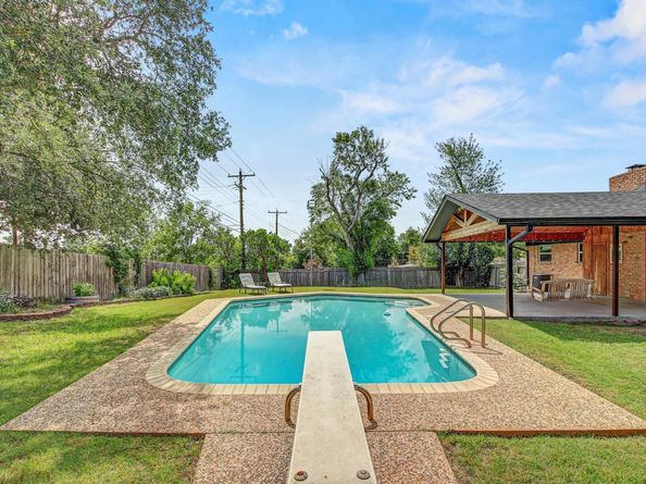 908 Hollybluff ST, Austin TX 78753