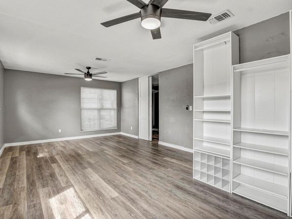 908 Hollybluff ST, Austin TX 78753