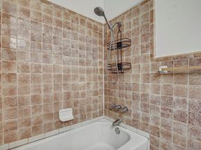 908 Hollybluff ST, Austin TX 78753