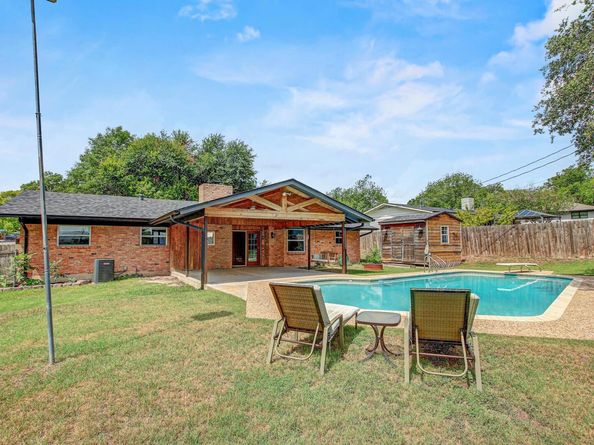 908 Hollybluff ST, Austin TX 78753