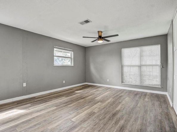 908 Hollybluff ST, Austin TX 78753