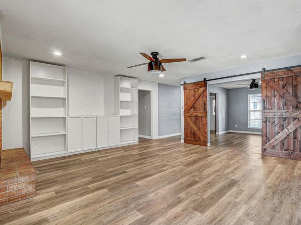 908 Hollybluff ST, Austin TX 78753