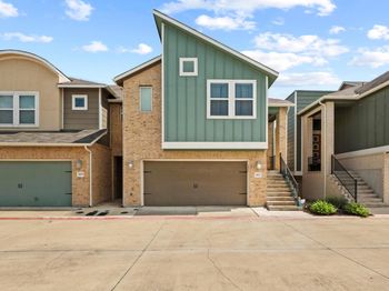 7407 Merrick DR
