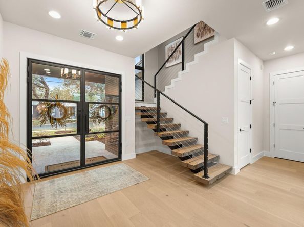 1503 Alguno RD, Austin TX 78757