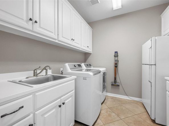 10211 Banks CT, Austin TX 78739