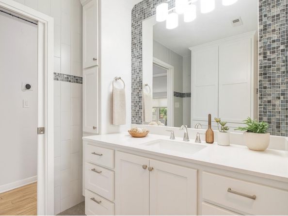 2701 W 49th 1/2 ST, Austin TX 78731