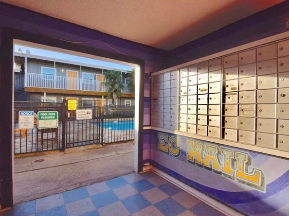 2401 Manor RD 132A, Austin TX 78722