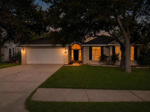 13212 Humphrey Dr, Austin TX 78729