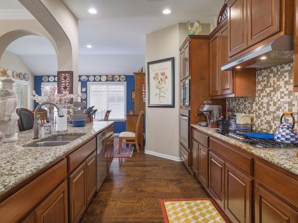 107 Antigua WAY, Austin TX 78734