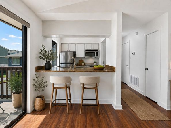 2215 Post RD 2072, Austin TX 78704