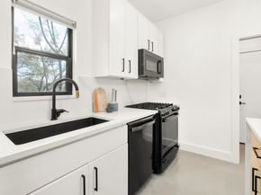 1183 Oak Grove Ave 2, Austin TX 78702