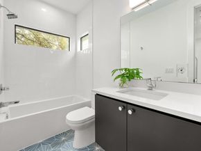 1183 Oak Grove Ave 2, Austin TX 78702